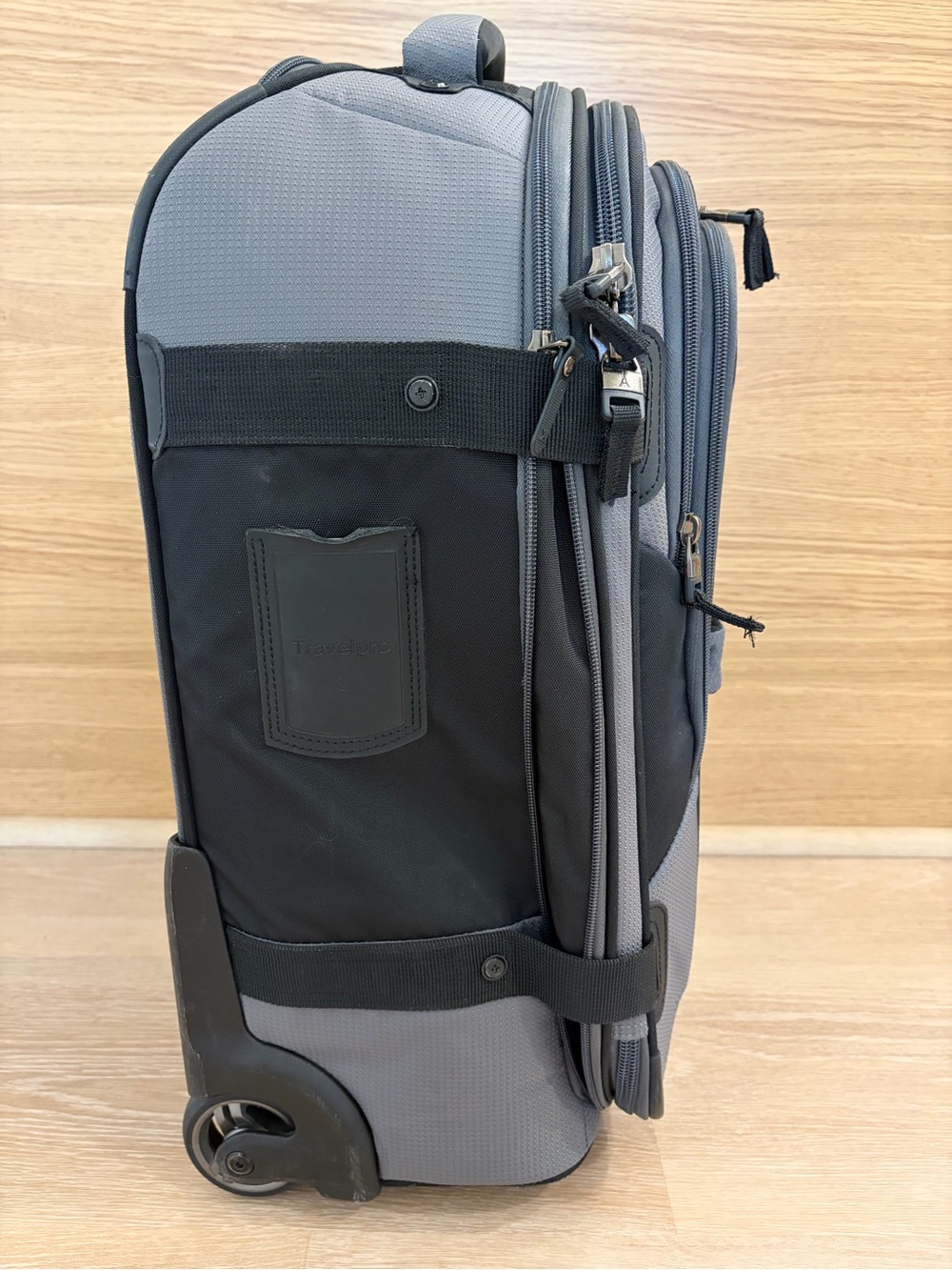 Travelpro bold soft sided expandable carry-on luggage 22 inch, gray/black - Picture 2 of 8